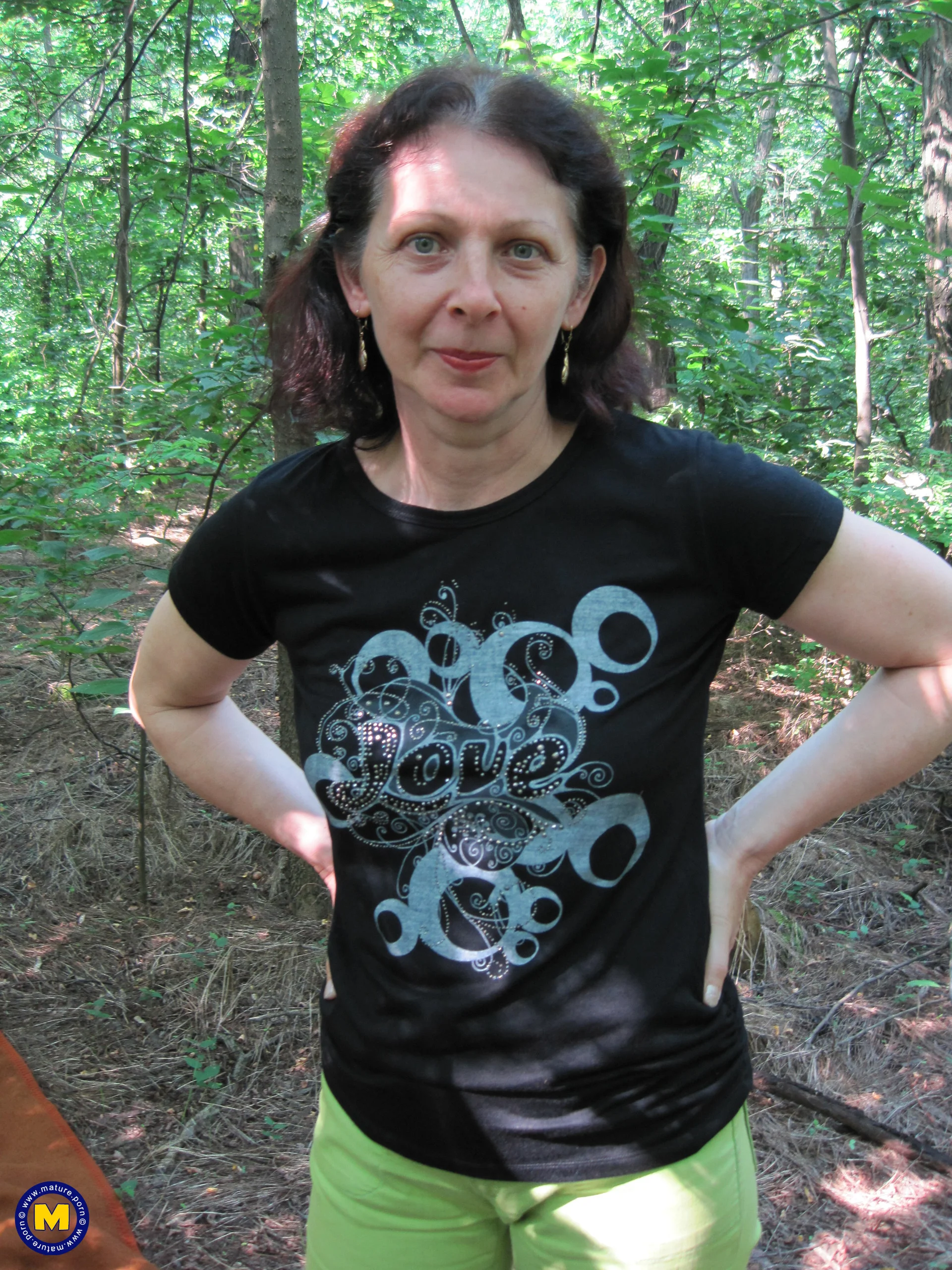 Super hairy granny Franca gets fucked in the forest