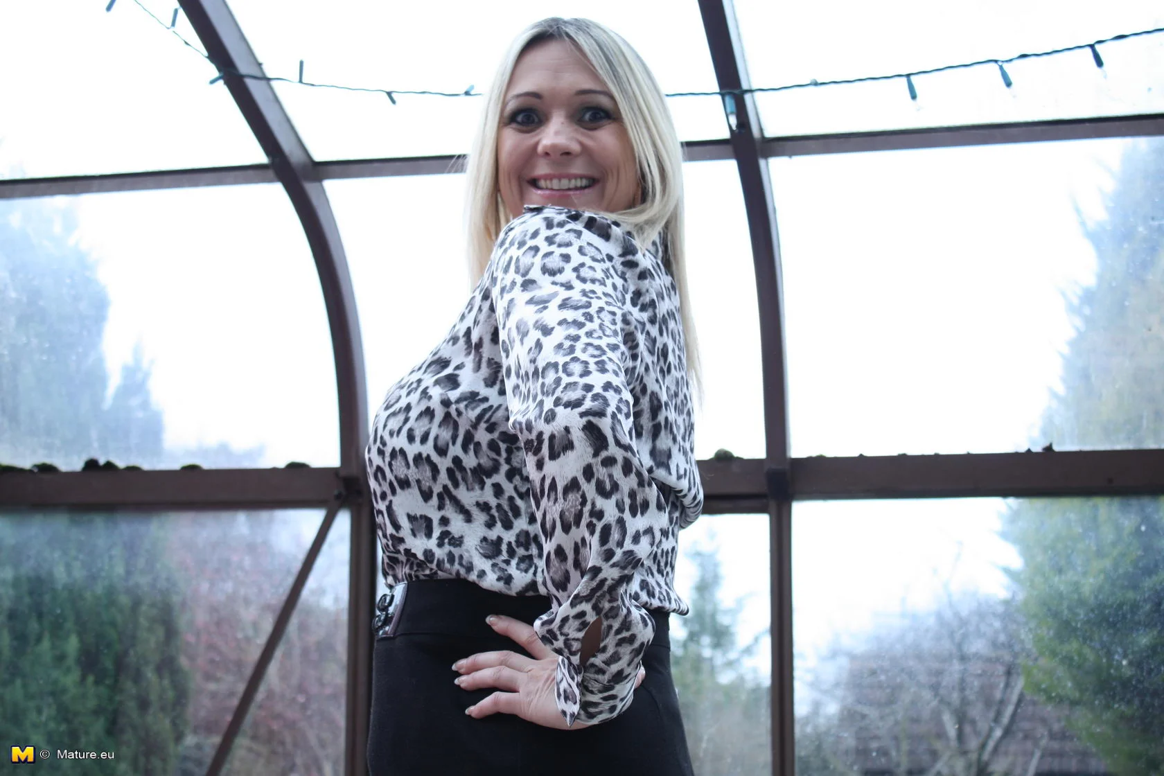 Hot big breasted British housewife teasing us