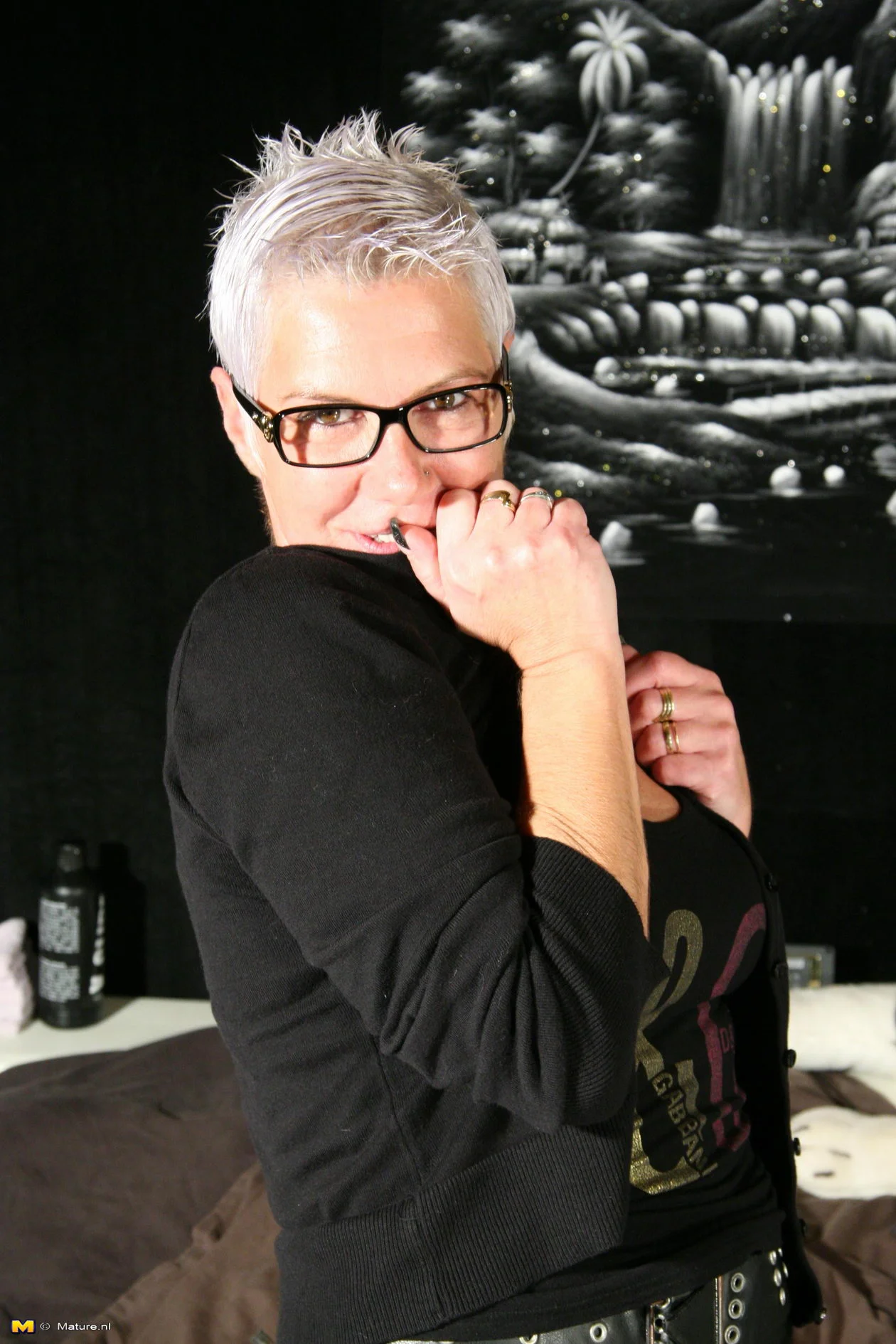 mature woman Nude Pics at ElegantArtBabes