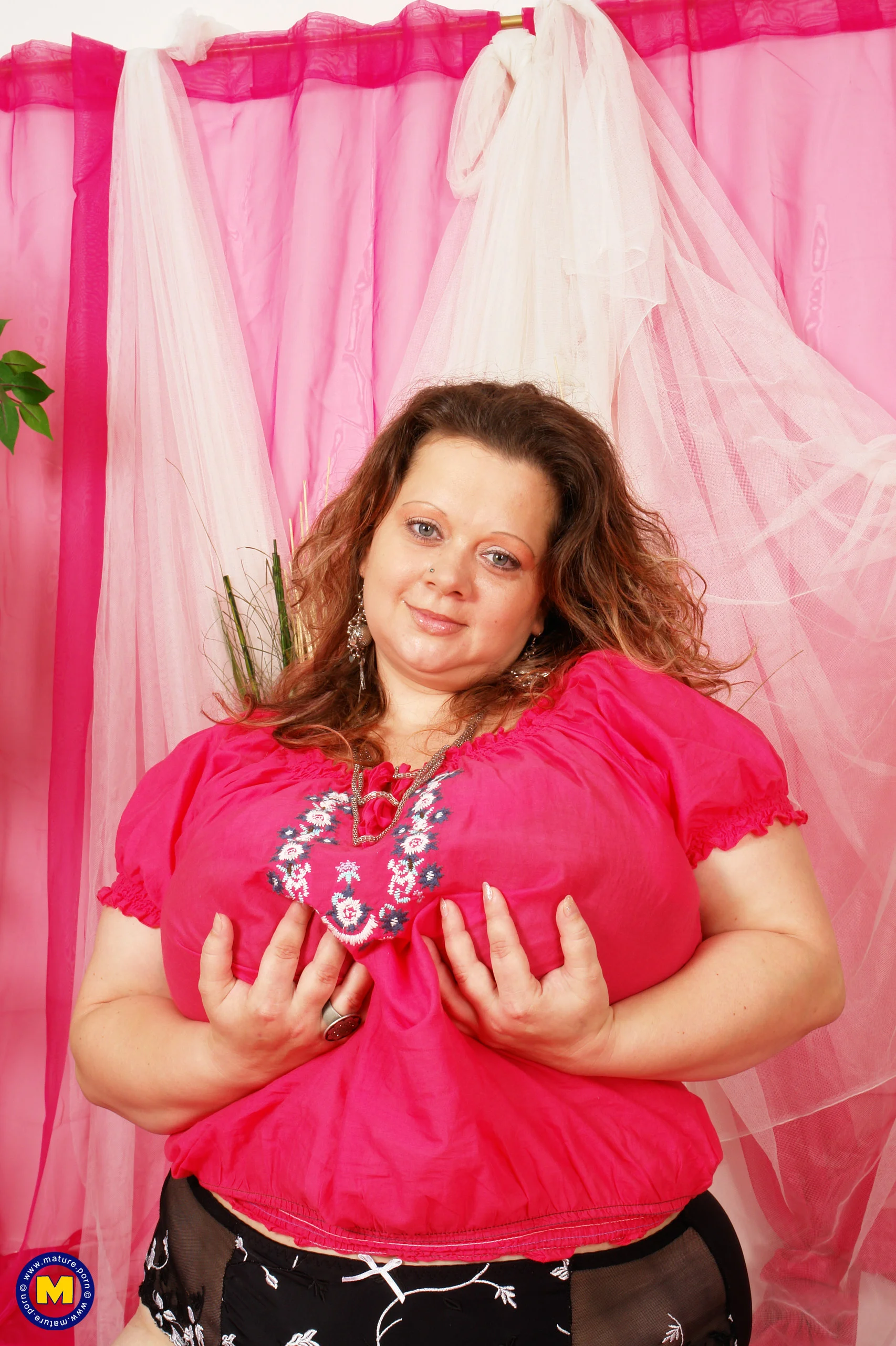 Huge tits mom Francessca loves to get her fat pussy pounded