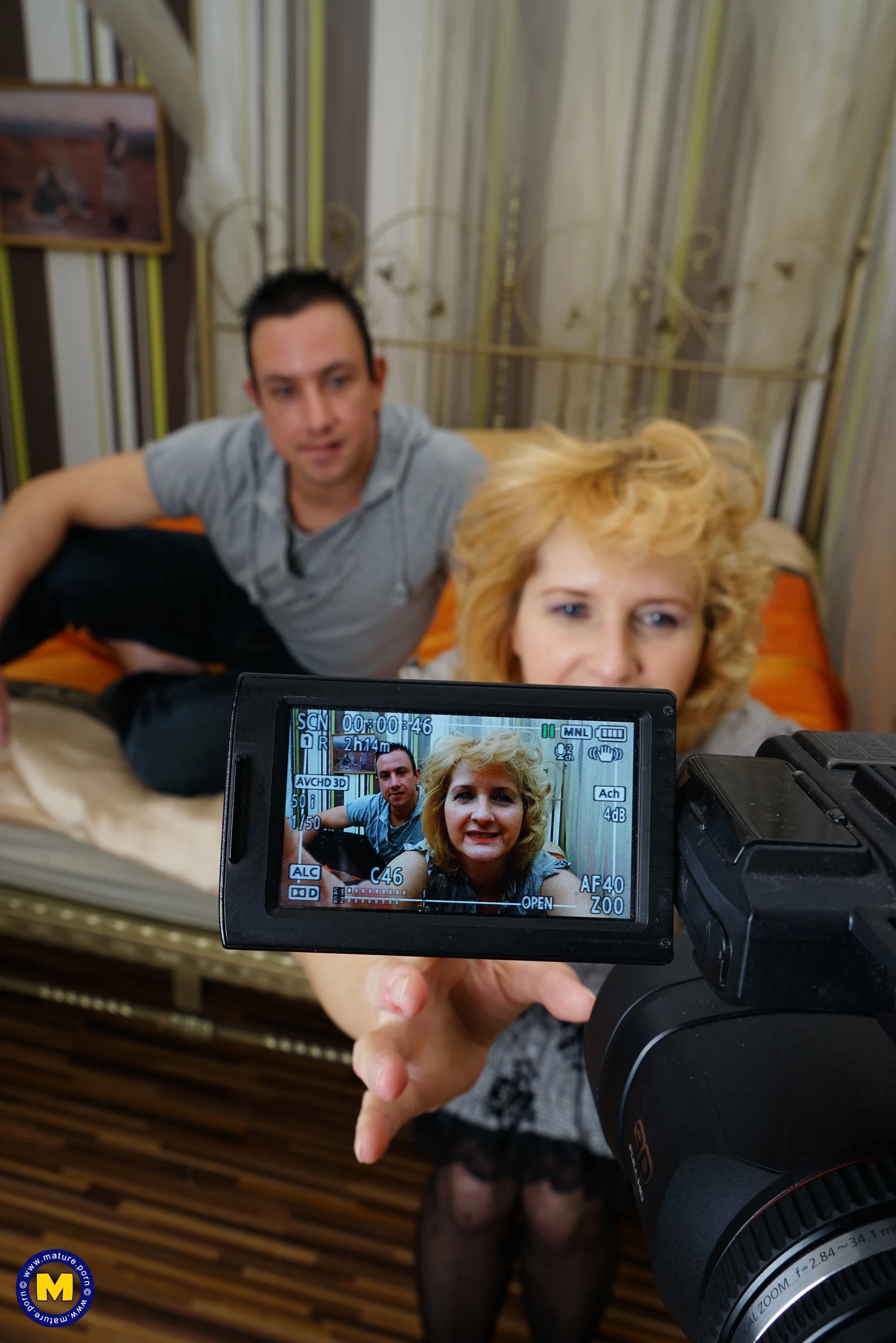 Mature Celine makes a steamy amateur sextape with her younger lover Roberto