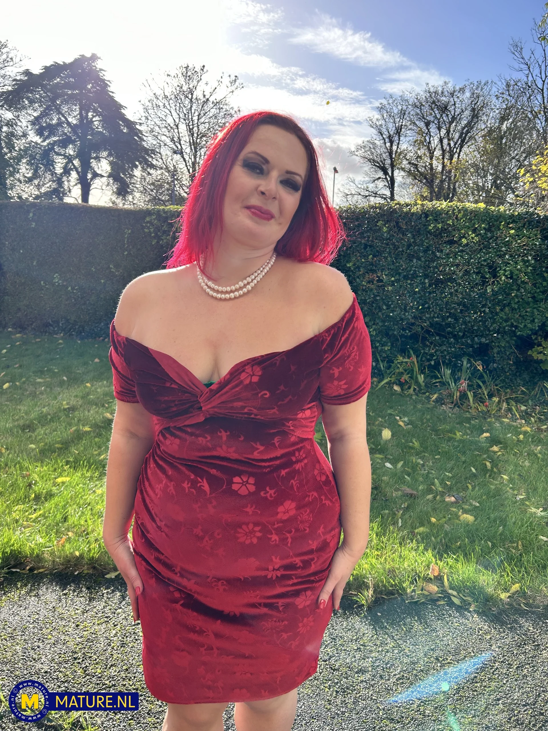 Toyboy doggystyle fucking tall, curvy and big ass cougar Juliet Redhead at her home