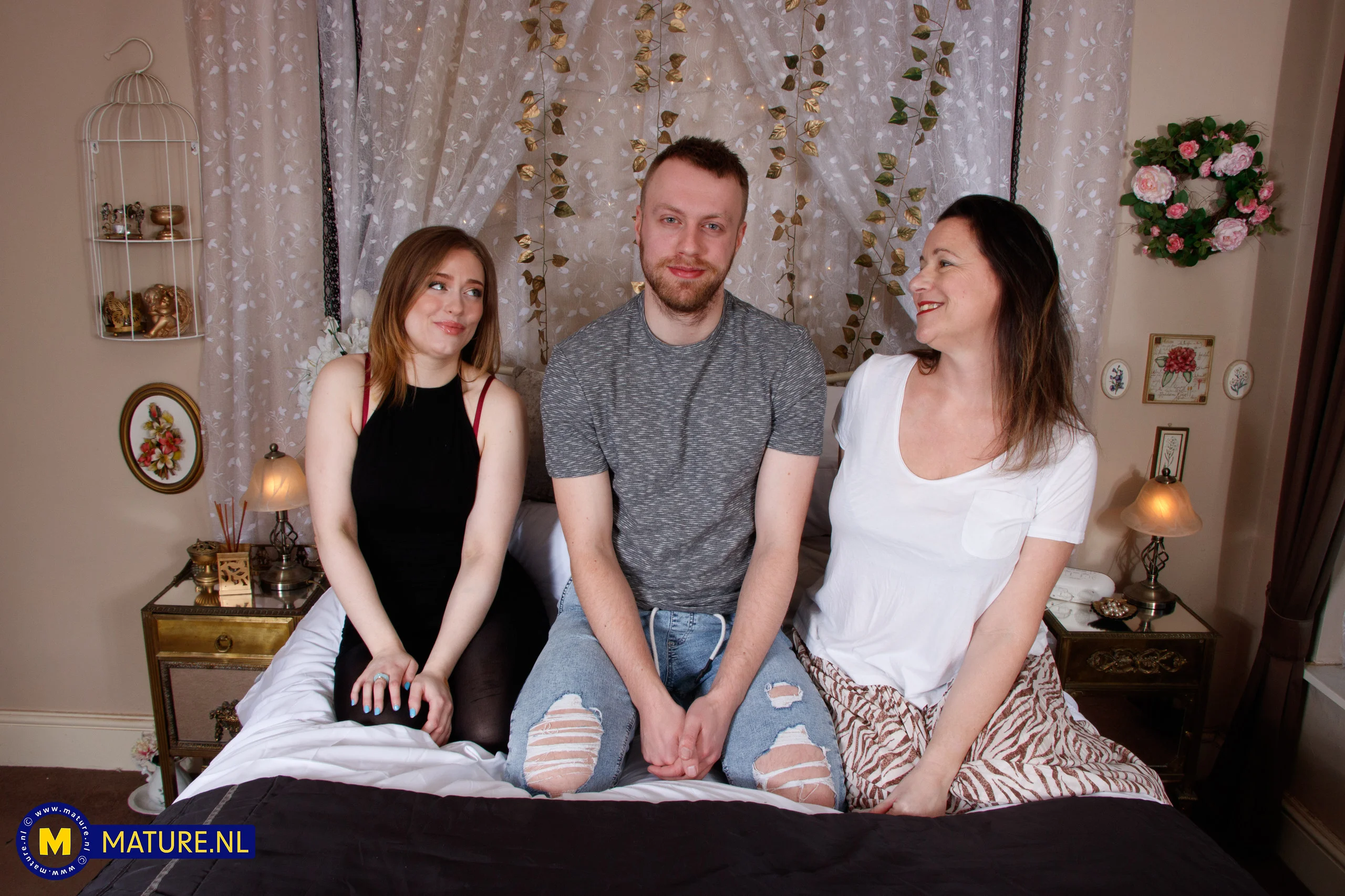 Chris has a hot threesome with his MILF stepmom Eva Jayne and his girlfriend Darcy Rosa