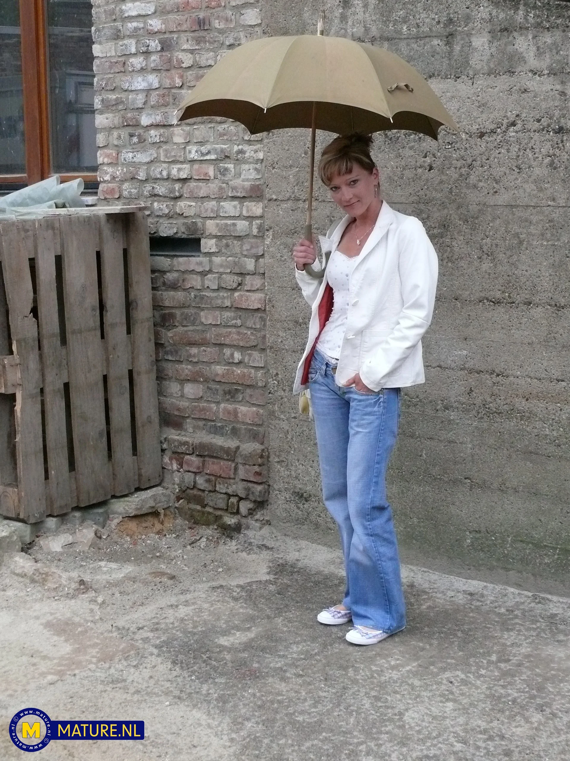 Hot German MILF Klaudia gets naked and wet during her interview by our naughty reporter