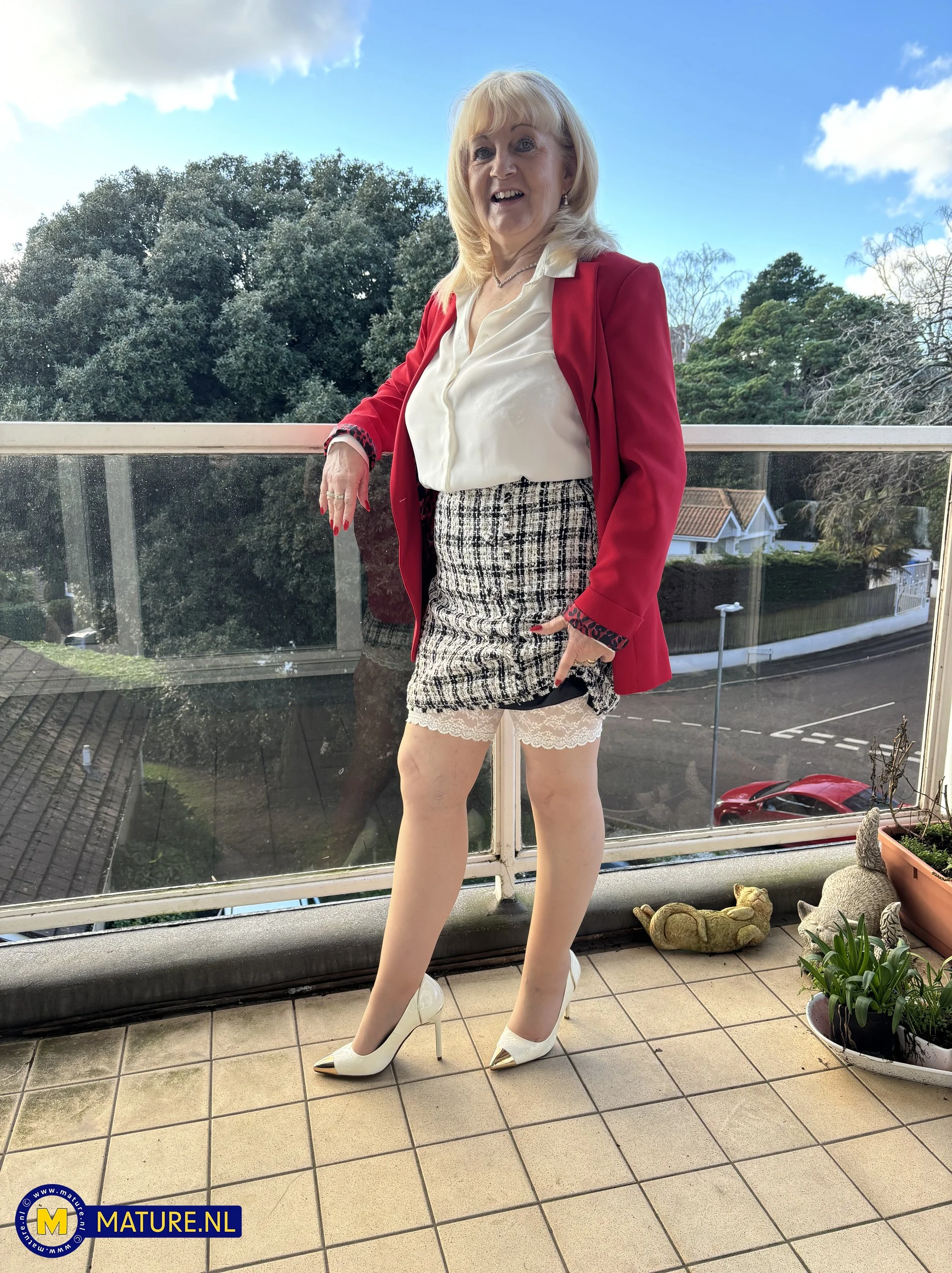 Katie Wish is a big breasted grandma that loves to masturbate alone at home