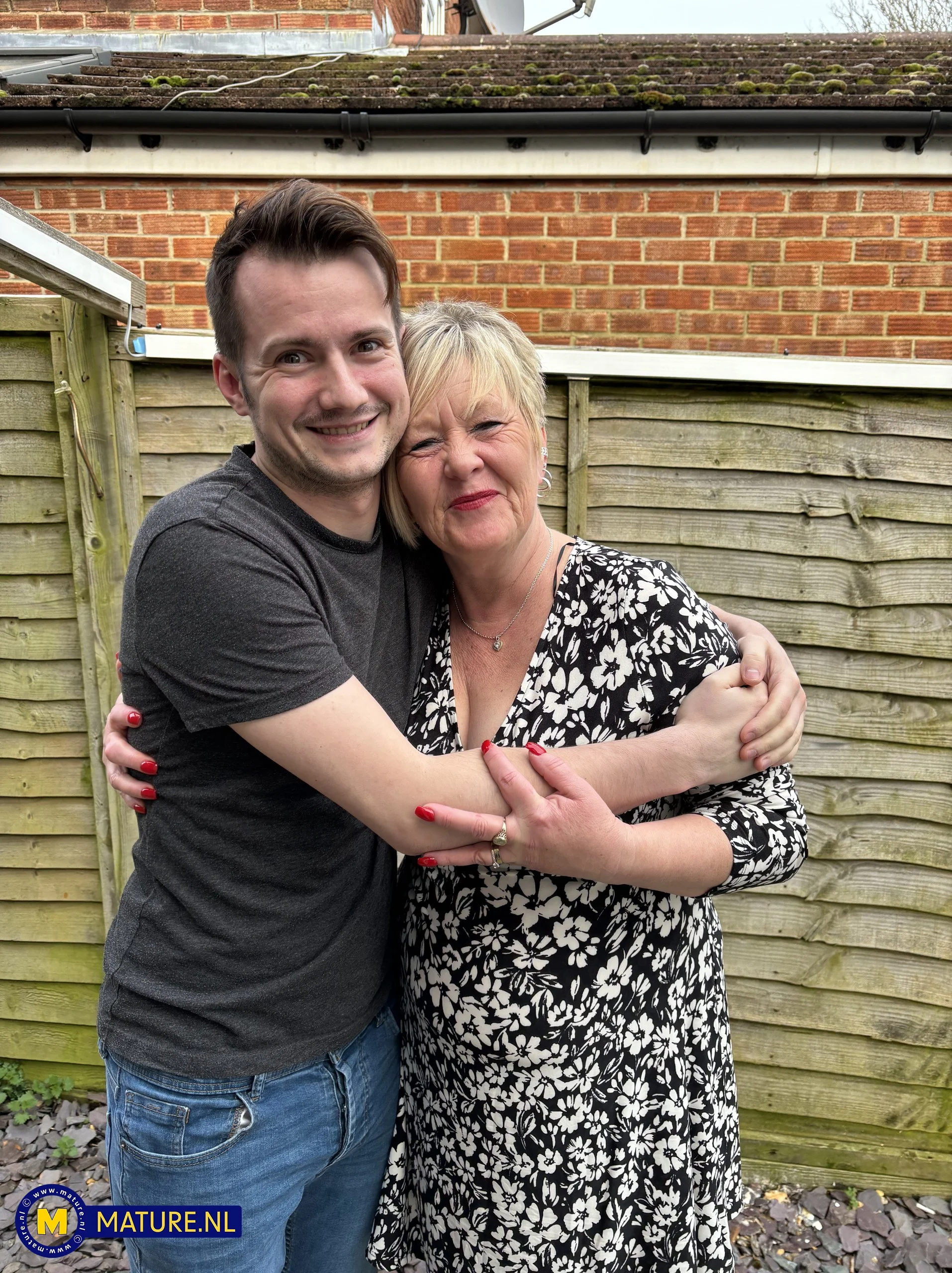 Curvy British GILF Chantelle is fucking and sucking a cheating young guy on the sofa