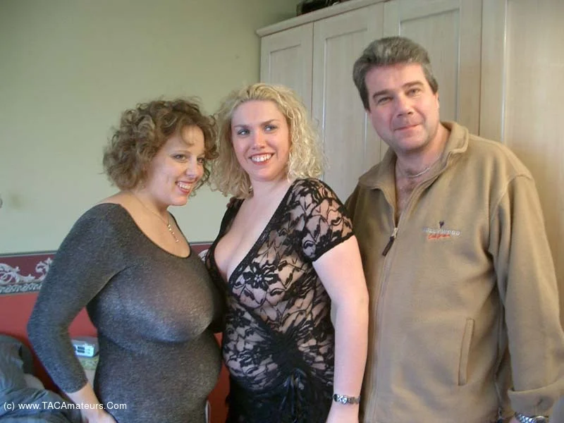 Barby's Threesome Fun