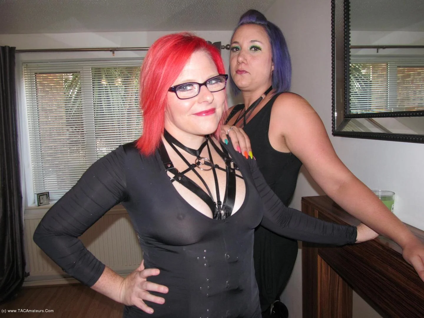 Leather & Lycra Lesbo's